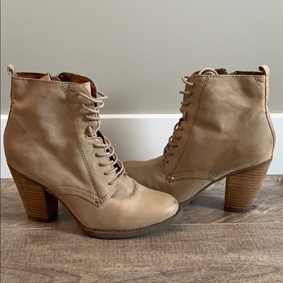 Aldo Heeled Beige Boots - Picture 2 of 6